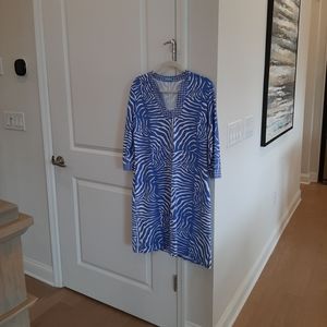 3/4 length sleeve dress...like new!
